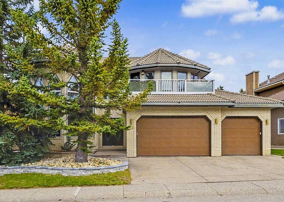 1st image of 28 SE Edenstone Way NW