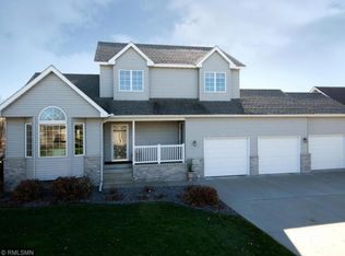 2523 Briar Oakes Blvd, Monticello, MN 55362