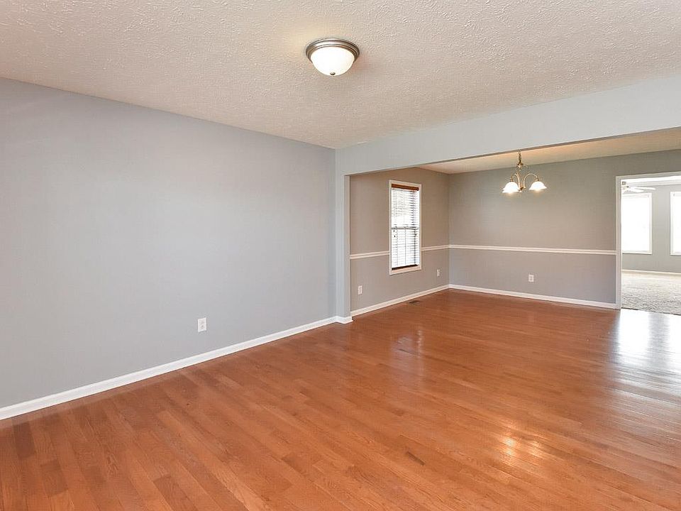 1st image of 481 Winding Bluff Way