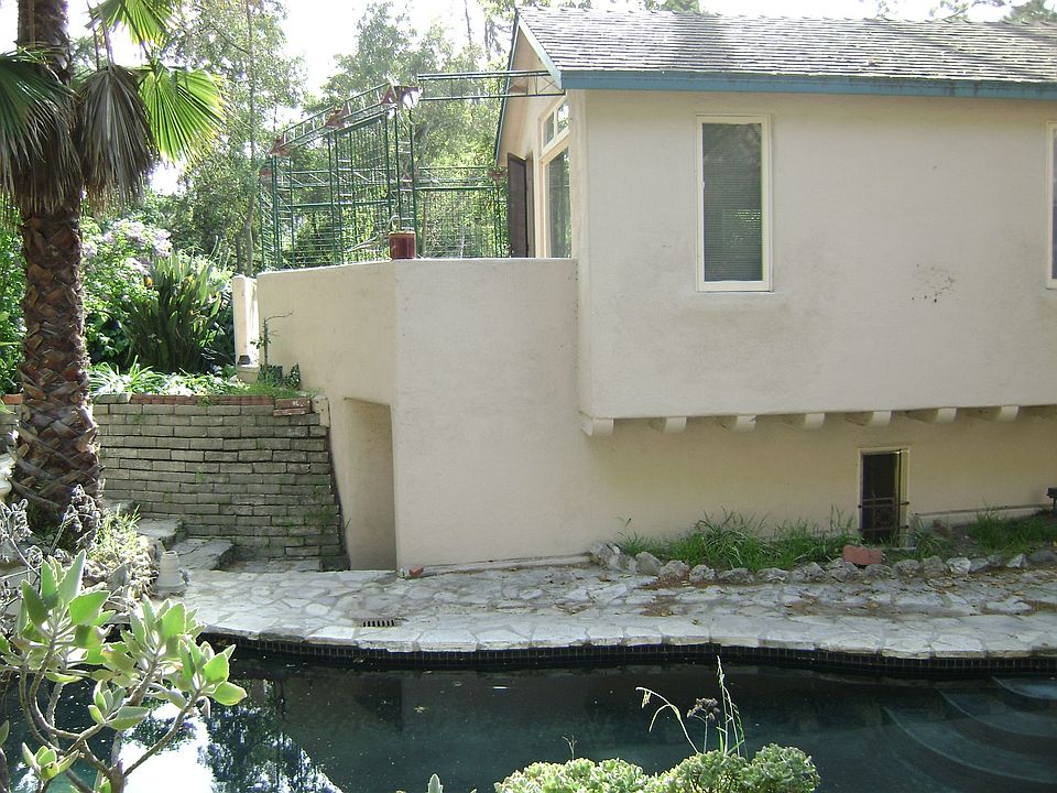 west wing of house