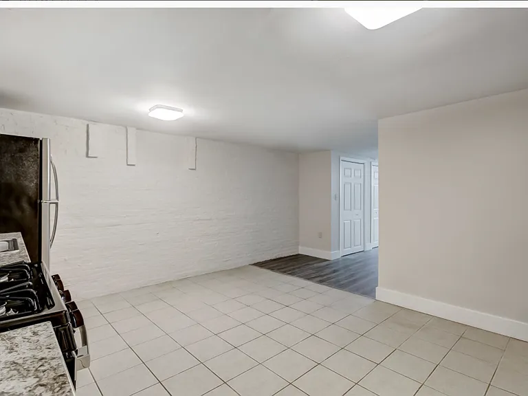 2629 N. Charles St — Photo 14