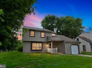 1238 N Farmview Dr, Dover, DE 19904