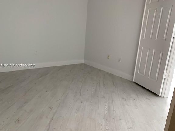 5th image of 2030 S Douglas Rd APT 521