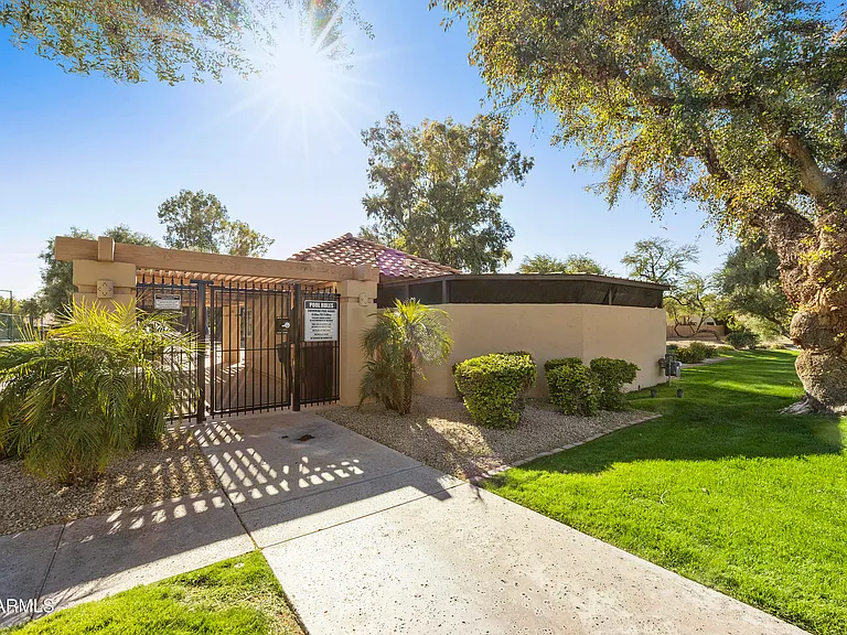 9617 E Camino Del Santo — Photo 43