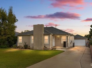 321 Circle Dr, Bakersfield, CA