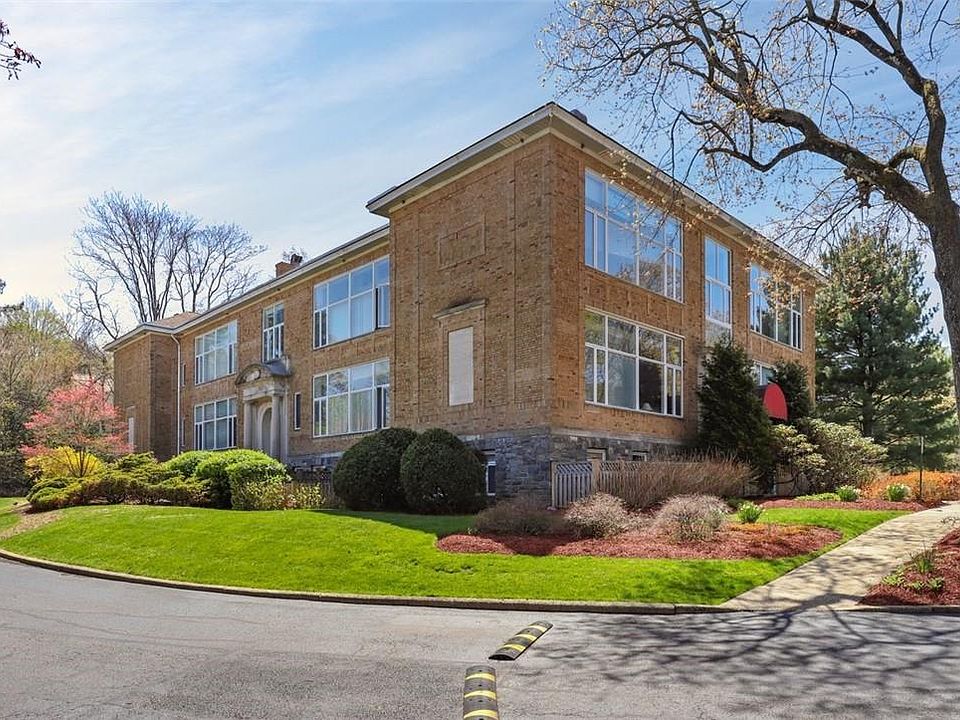 1st image of 520 Ashford Avenue #40
