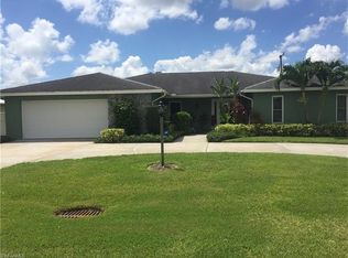 1548 Pinecrest Rd, Fort Myers, FL 33919