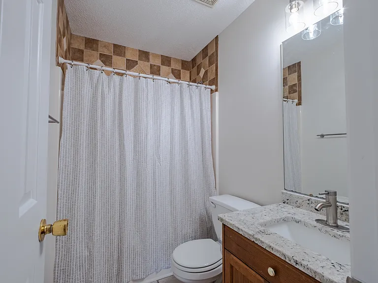 117 Eagle Ct — Photo 23