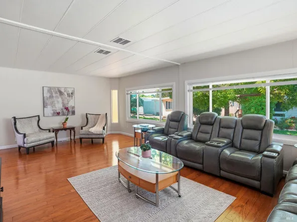 815 Las Palmas Avenue, Novato, CA 94949