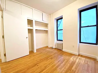 Rented by Manhattan Spaces
