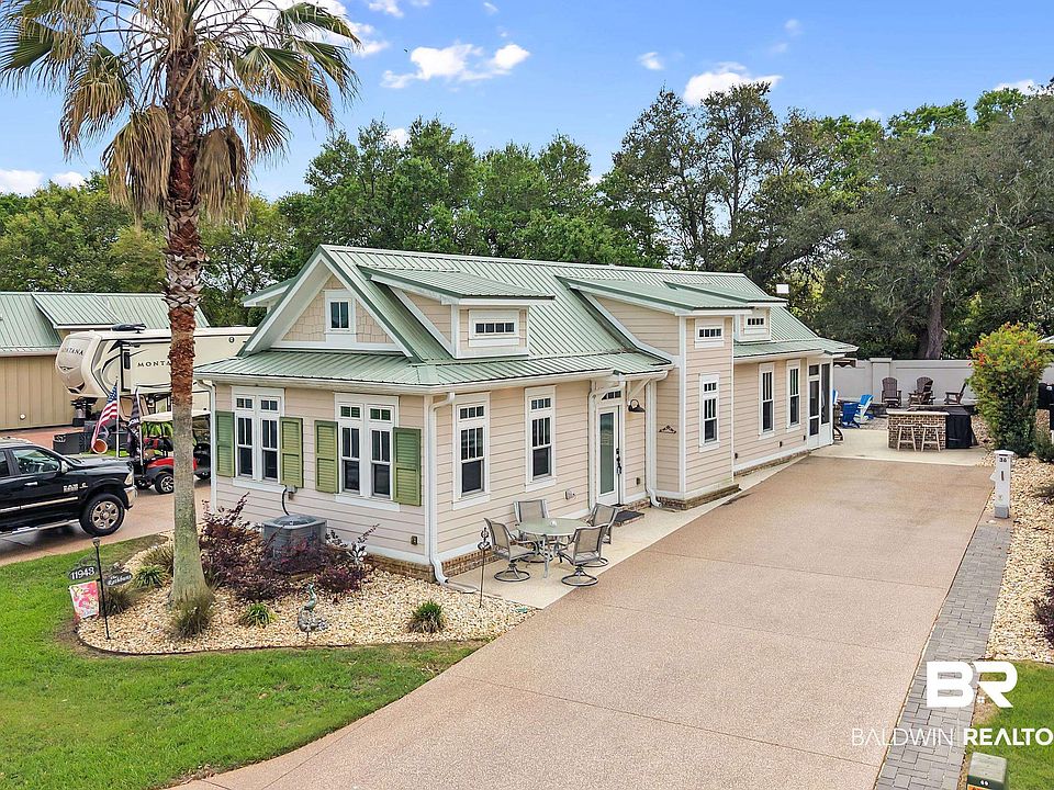 1st image of 11943 Gateway Dr