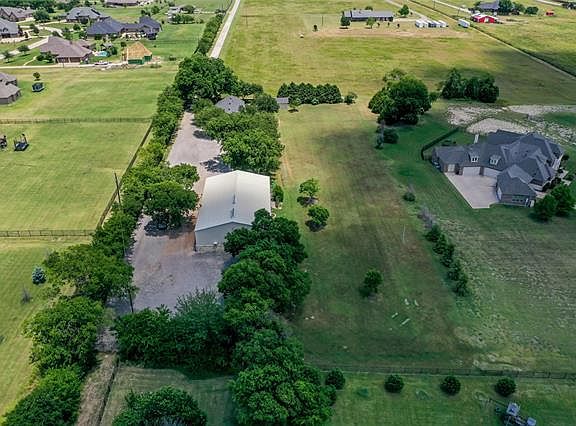 2nd image of 640 Stinson Rd