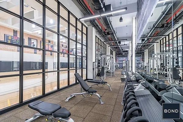 Rented by Bond New York | media 9