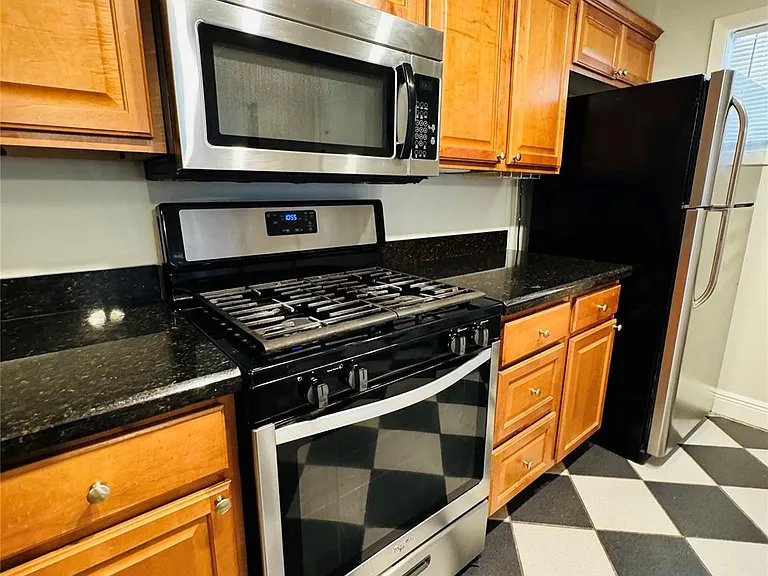 4901 Milam St #8 — Photo 4