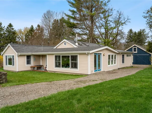1493 Saunders Rd, Cortland, NY 13045
