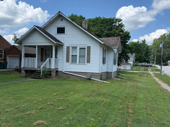 130 N Ward St, Macomb, IL 61455