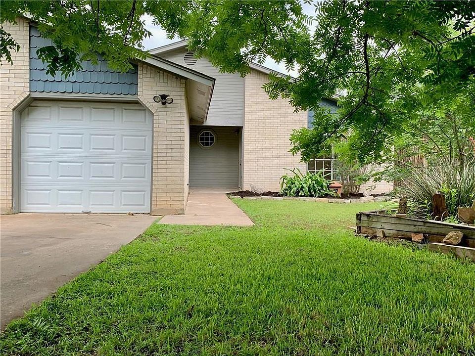 1st image of 2102 Granberry Dr #B