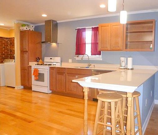 5th image of 509 Avenue F