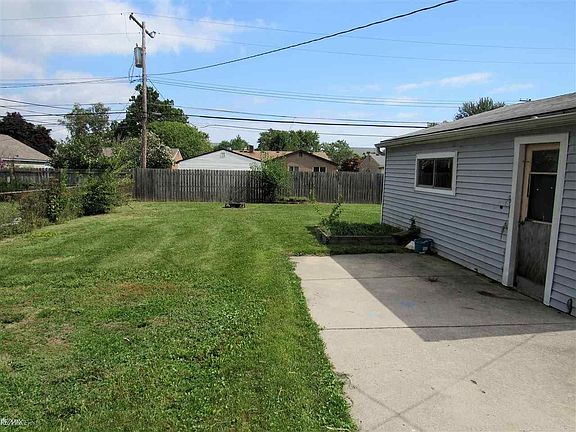 2nd image of 17479 Hans Dr
