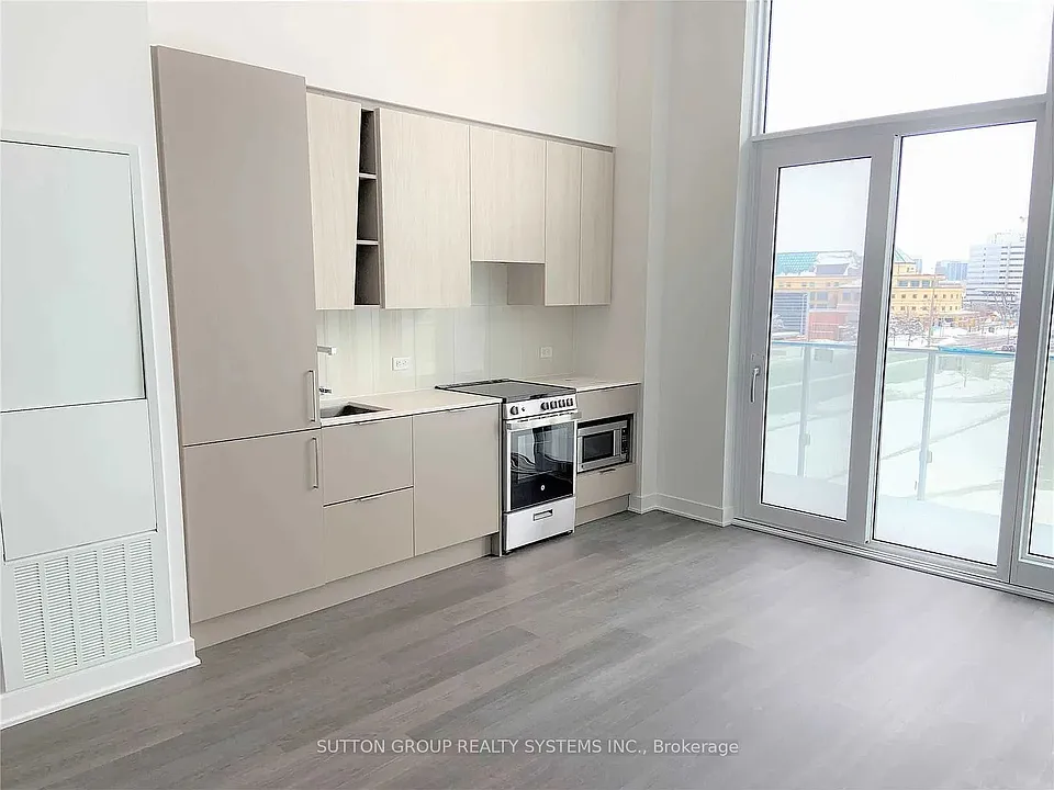 3900 Confederation Pkwy #414