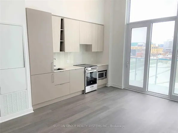 3900 Confederation Pkwy, Mississauga, ON