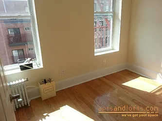 Rented by aptsandlofts.com