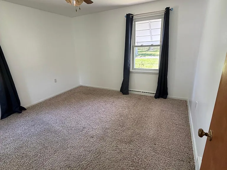 7101 Reynolds Rd — Photo 16
