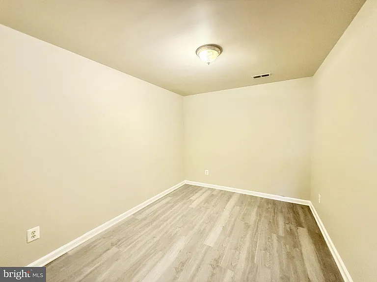 6002 Bush Ct — Photo 23