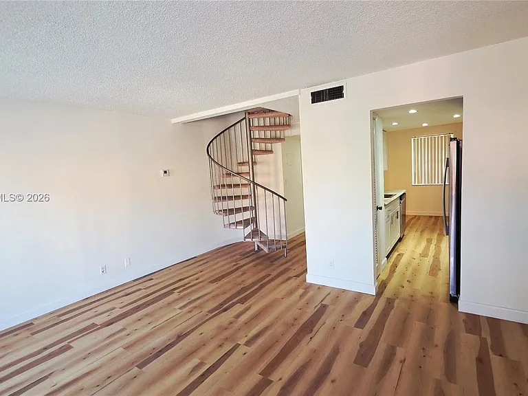 650 Tennis Club Dr #308 — Photo 27