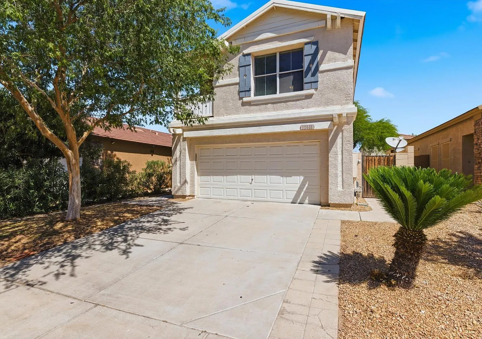 4 bed, 2.5 bath, 2543 sqft, $2,695 — Photo 2