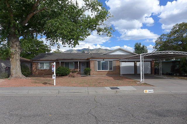 1st image of 3412 Reina Dr NE