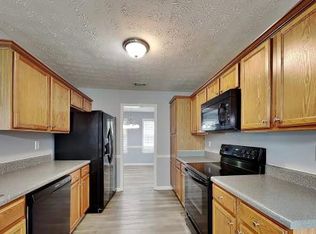 7807 Gatehouse Dr, Houston, TX 77040