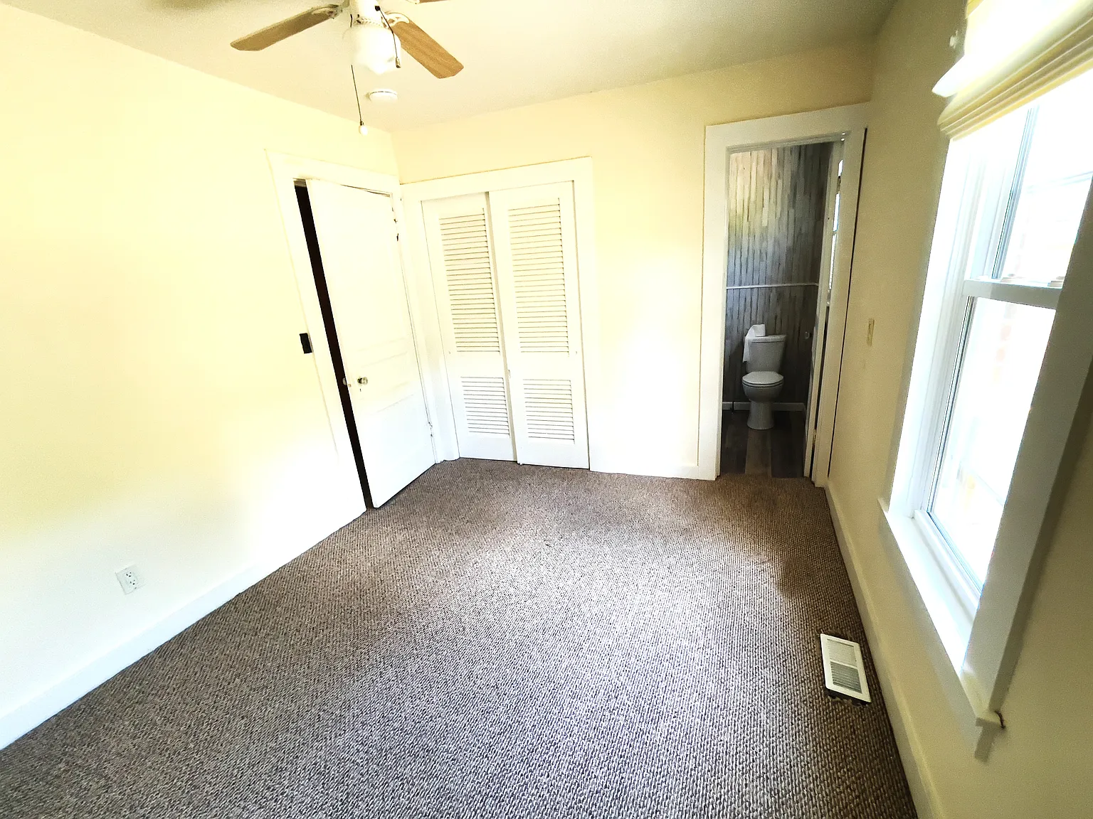 3 bed, 1500 sqft, $1,500 — Photo 3