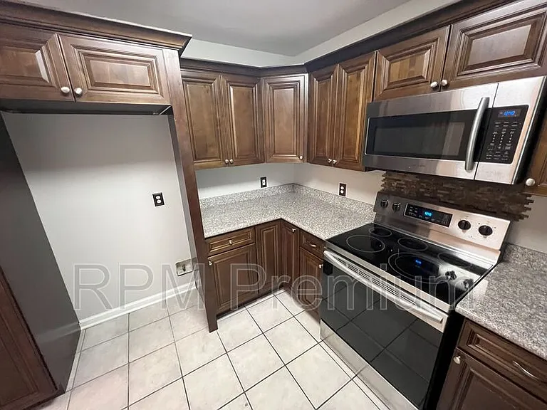 522 Fawn Lake Dr — Photo 8