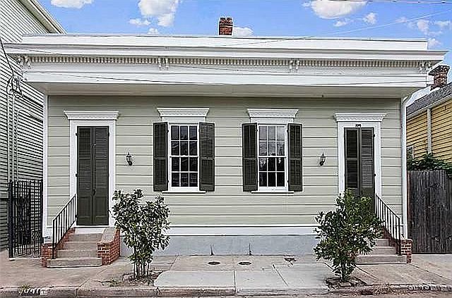 1st image of 3041 Royal St
