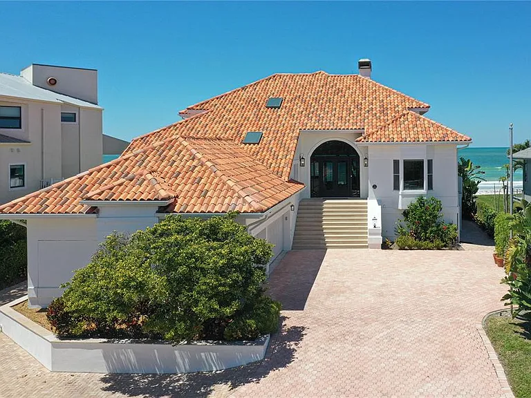1800 Gulf Blvd — Photo 1