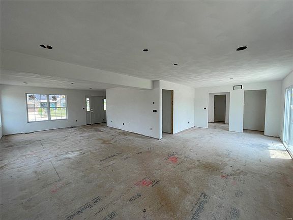 3rd image of 9664 Winchester St