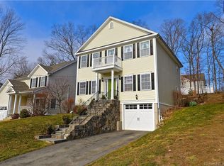 35 Hampton Rd, Waterbury, CT 06708
