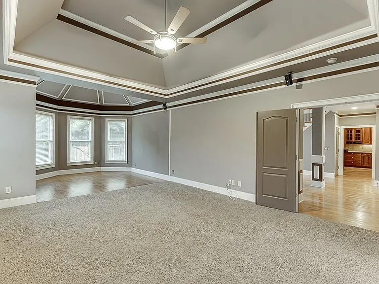 940 Chateau Forest Rd — Photo 34