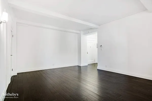 Rented by Sotheby's International Realty | media 32