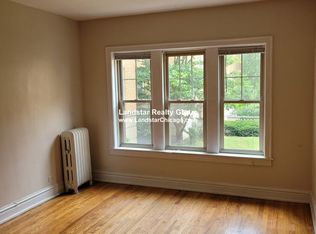 914 Reba Pl #3N, Evanston, IL 60202