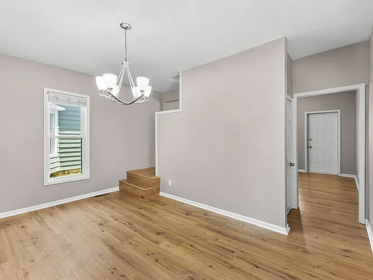 122 E Woodrow Ave — Photo 9