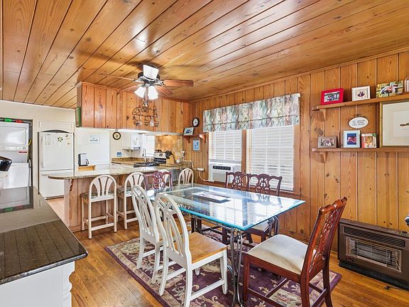 5th image of 710 S Waccamaw Dr.