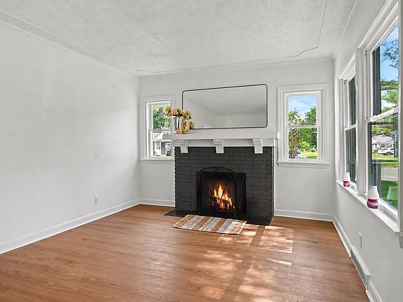 4th image of 173 Redner Ave
