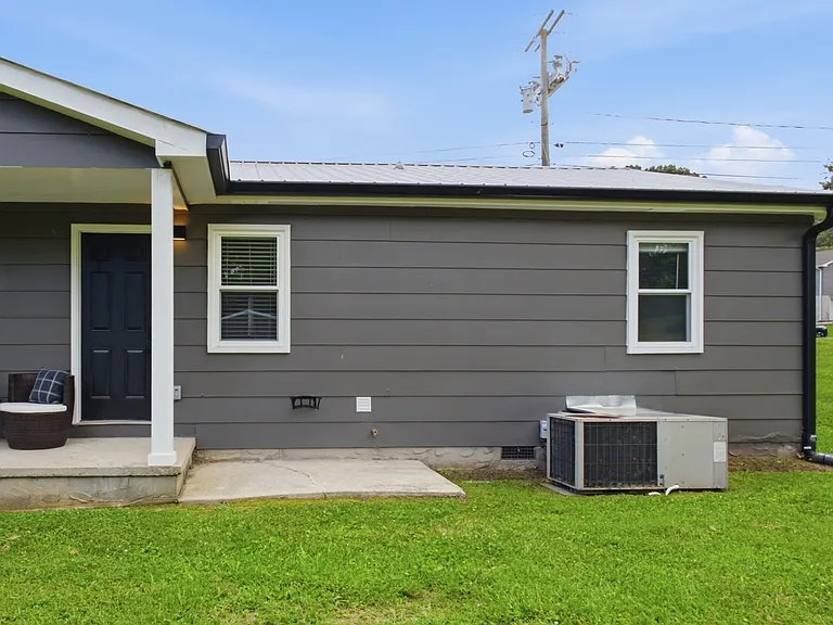 8674 Daisy Dallas Rd — Photo 21