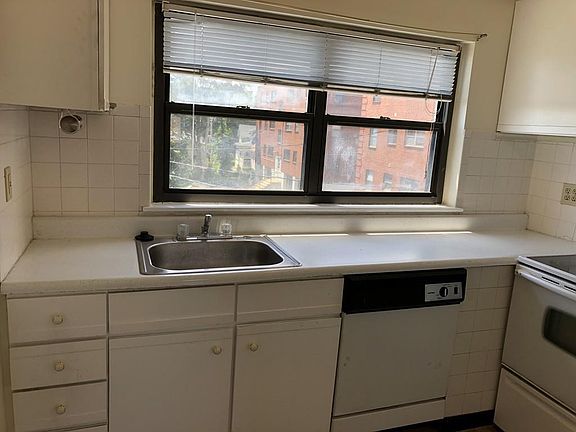 3rd image of 121 Nahant St #5