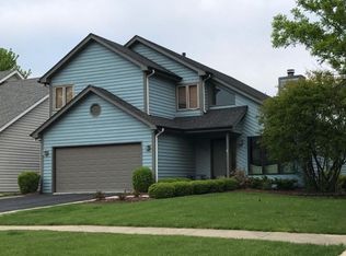 2592 Leach Dr, Naperville, IL 60564