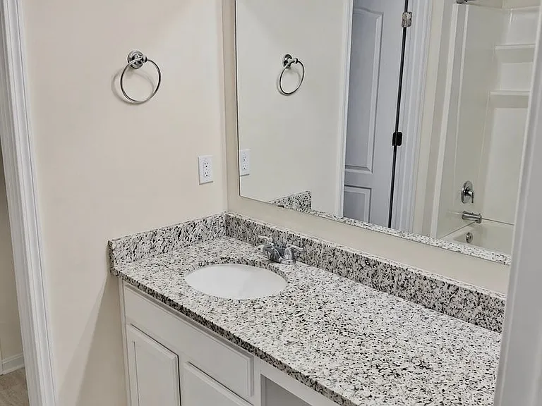 1034 Autumn Crest Ln — Photo 23