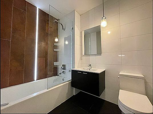 5th image of 885 Dekalb Ave #204