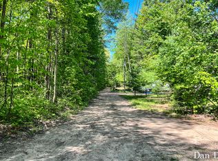 21284 W Dewey Rd, Howard City, MI 49329